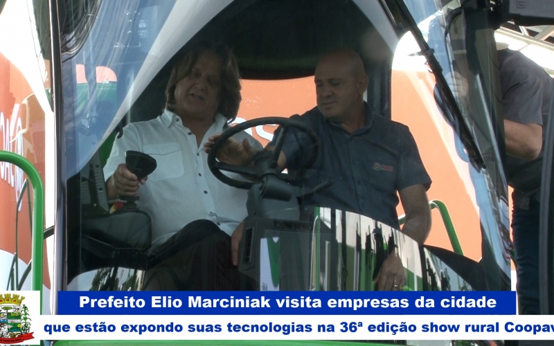 prefeito Elio Marciniak visita empresa markal no show rural coopavel 2024